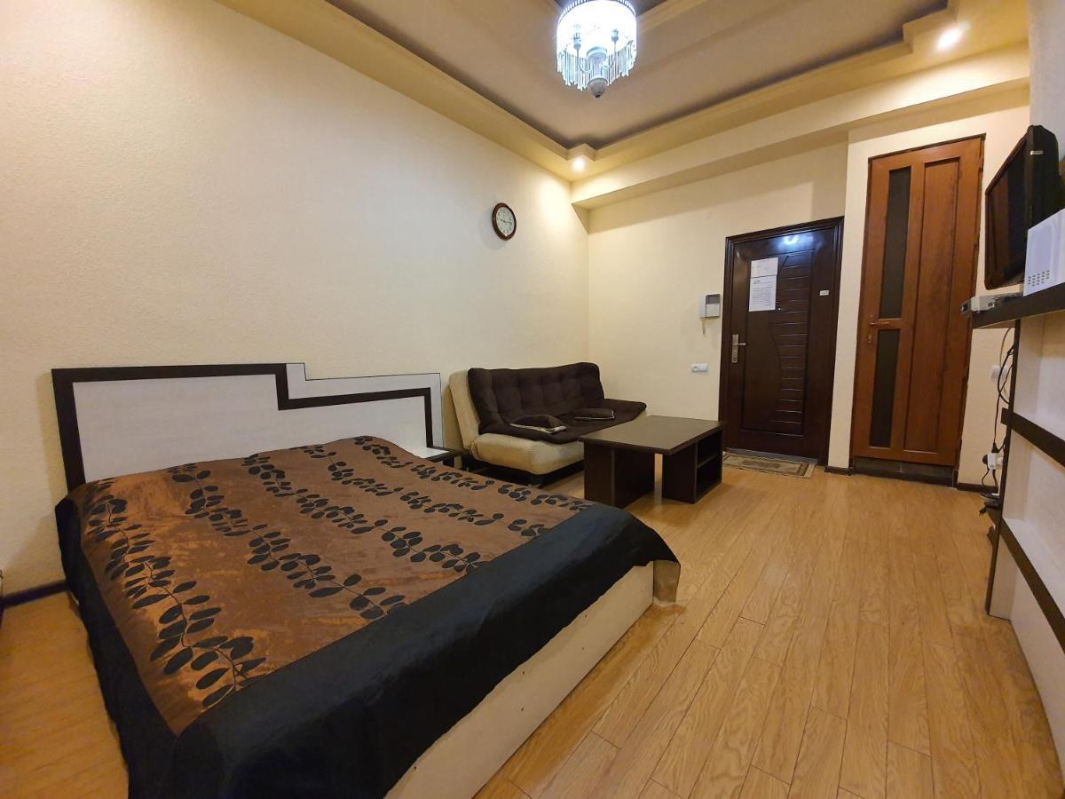 Tatev Apartments Yerevan Bagian luar foto