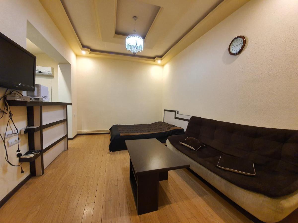 Tatev Apartments Yerevan Bagian luar foto
