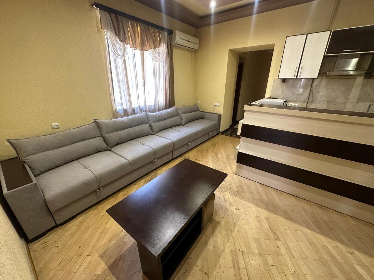 Tatev Apartments Yerevan Bagian luar foto