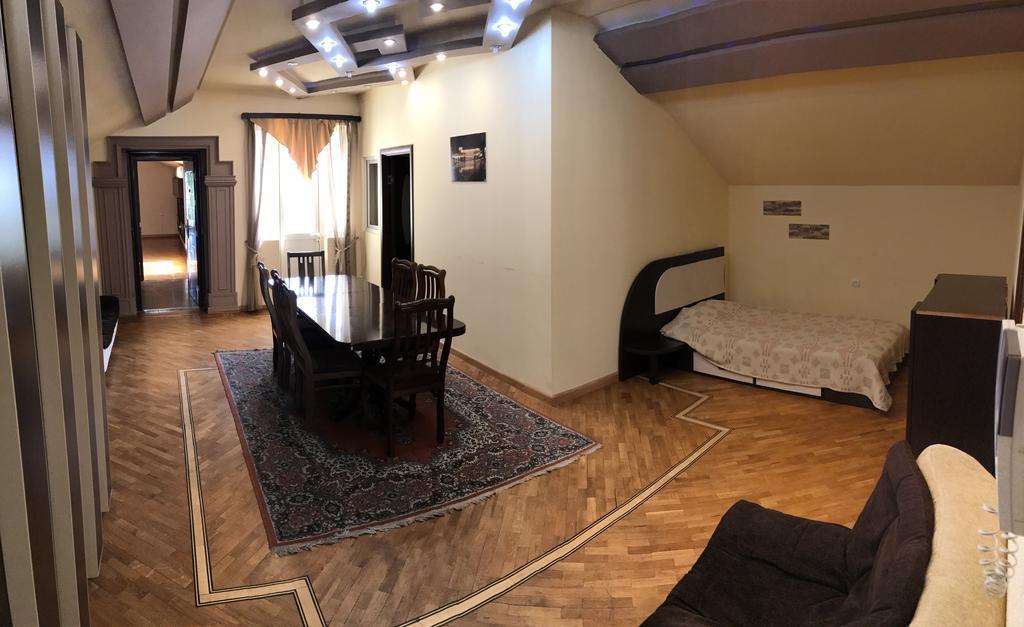 Tatev Apartments Yerevan Bagian luar foto